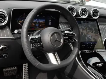 MERCEDES-BENZ GLC 300 e 4M AMG LED Pano AHK Burm3D 360 Night