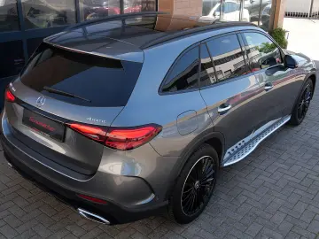 MERCEDES-BENZ GLC 300 4M.AMG Night.ACC HUD 360 Pano Burm.20