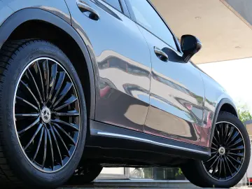 MERCEDES-BENZ GLC 300 4M.AMG Night.ACC HUD 360 Pano Burm.20