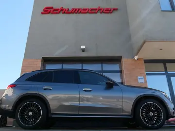MERCEDES-BENZ GLC 300 4M.AMG Night.ACC HUD 360 Pano Burm.20