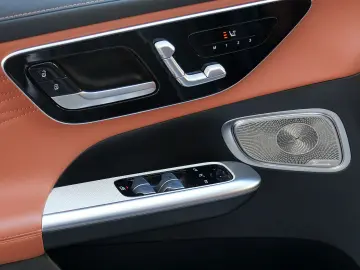 MERCEDES-BENZ GLC 300 4M.AMG Night.ACC HUD 360 Pano Burm.20