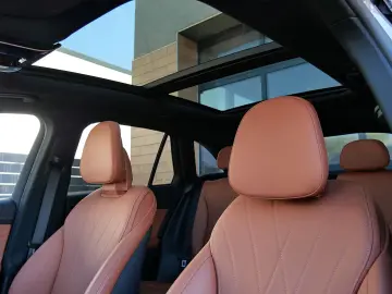 MERCEDES-BENZ GLC 300 4M.AMG Night.ACC HUD 360 Pano Burm.20