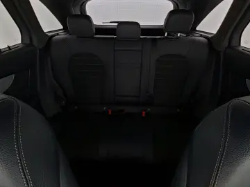 MERCEDES-BENZ GLC 300 e AMG Line Park AHK Tempo Navi Pan