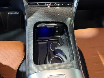 MERCEDES-BENZ GLC 300 d 4M AMG Night Pano AHK 20  36…