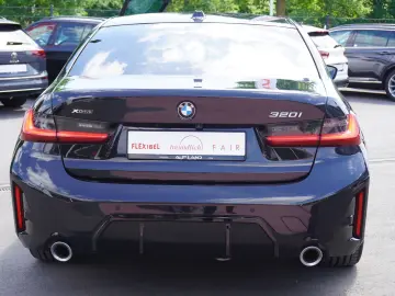 BMW 320i xDrive M Sport Laser Schiebedach Kamera AHK