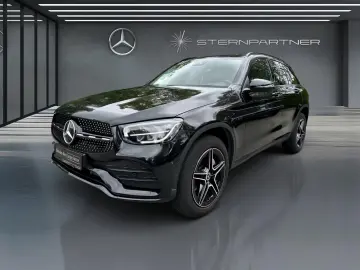MERCEDES-BENZ GLC 300 e 4M AMG NIGHT PANO KAMERA AMBIENTE