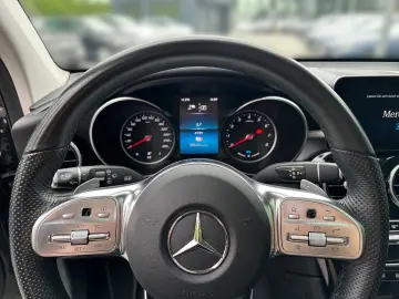 MERCEDES-BENZ GLC 300 e 4M AMG NIGHT PANO KAMERA AMBIENTE