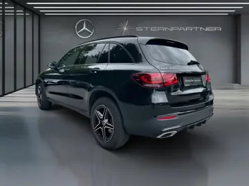 MERCEDES-BENZ GLC 300 e 4M AMG NIGHT PANO KAMERA AMBIENTE