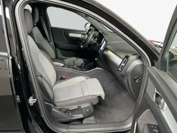 VOLVO XC40 T2 Aut PilotAssist BLIS Kamera 19'&a…