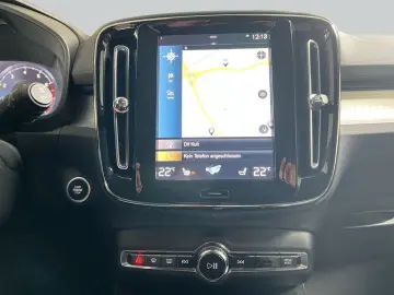 VOLVO XC40 T2 Aut PilotAssist BLIS Kamera 19'&a…