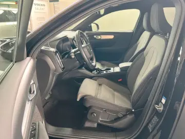 VOLVO XC40 T2 Aut PilotAssist BLIS Kamera 19'&a…