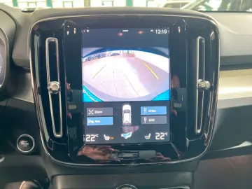 VOLVO XC40 T2 Aut PilotAssist BLIS Kamera 19'&a…
