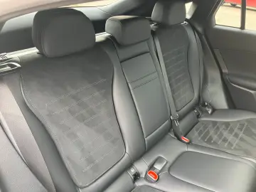MERCEDES-BENZ GLC 300 4M Coupé AMG Pano AHK 360  Distro