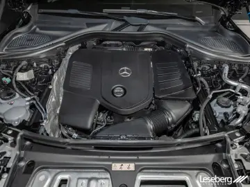 MERCEDES-BENZ GLC 300 e 4M DIG.LIGHT AHK Pano 360