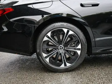 MERCEDES-BENZ E 300 de Avantgarde Advanced LED NAVI …