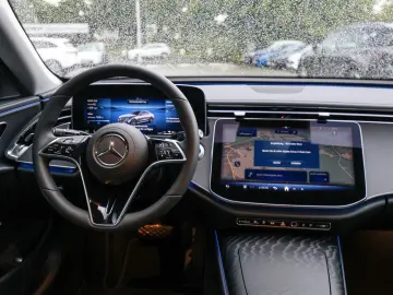 MERCEDES-BENZ E 300 de Avantgarde Advanced LED NAVI …