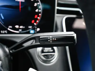MERCEDES-BENZ E 300 de Avantgarde Advanced LED NAVI …