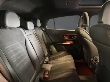 MERCEDES-BENZ GLC 300 4MATIC Coupé  AMG MBUX Sportausp. PANO