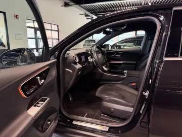MERCEDES-BENZ GLC 300 4MATIC Coupé  AMG MBUX Sportausp. PANO