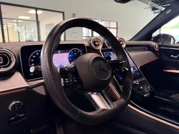 MERCEDES-BENZ GLC 300 4MATIC Coupé  AMG MBUX Sportausp. PANO