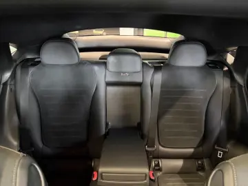 MERCEDES-BENZ GLC 300 4MATIC Coupé  AMG MBUX Sportausp. PANO