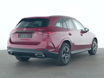 MERCEDES-BENZ GLC 300 e 4M AMG-Sport Pano AHK Night Distr