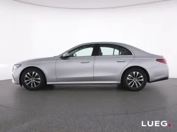 MERCEDES-BENZ E 220 d Avantgarde DLight AHK KeylGo A…