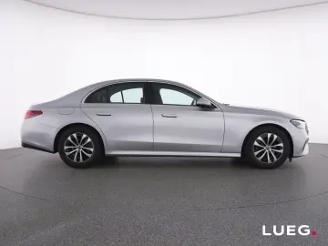 MERCEDES-BENZ E 220 d Avantgarde DLight AHK KeylGo A…
