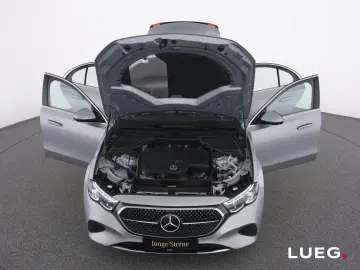 MERCEDES-BENZ E 220 d Avantgarde DLight AHK KeylGo A…