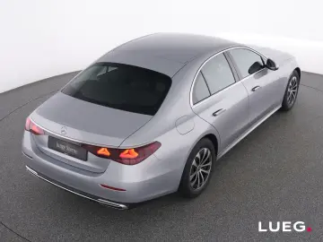 MERCEDES-BENZ E 220 d Avantgarde DLight AHK KeylGo A…