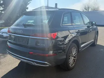 AUDI Q7 55 TFSI quattro 3.0 V6 TFSI TEMPO AHK MATRIX