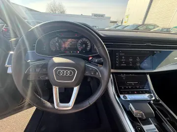 AUDI Q7 55 TFSI quattro 3.0 V6 TFSI TEMPO AHK MATRIX