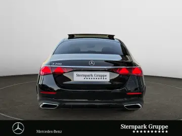 MERCEDES-BENZ E 200 AMG Pano Night Distro DIGITAL Me…