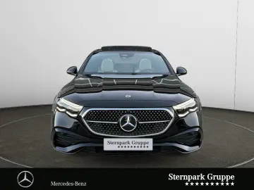 MERCEDES-BENZ E 200 AMG Pano Night Distro DIGITAL Me…