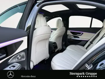 MERCEDES-BENZ E 200 AMG Pano Night Distro DIGITAL Me…