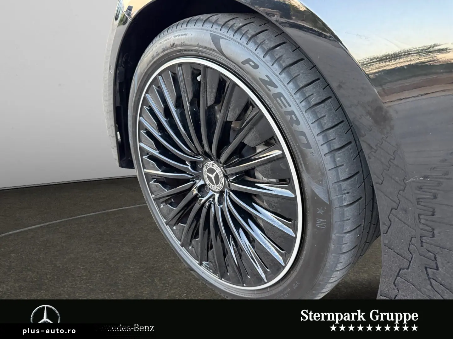MERCEDES-BENZ E 200 AMG Pano Night Distro DIGITAL Me&hellip;