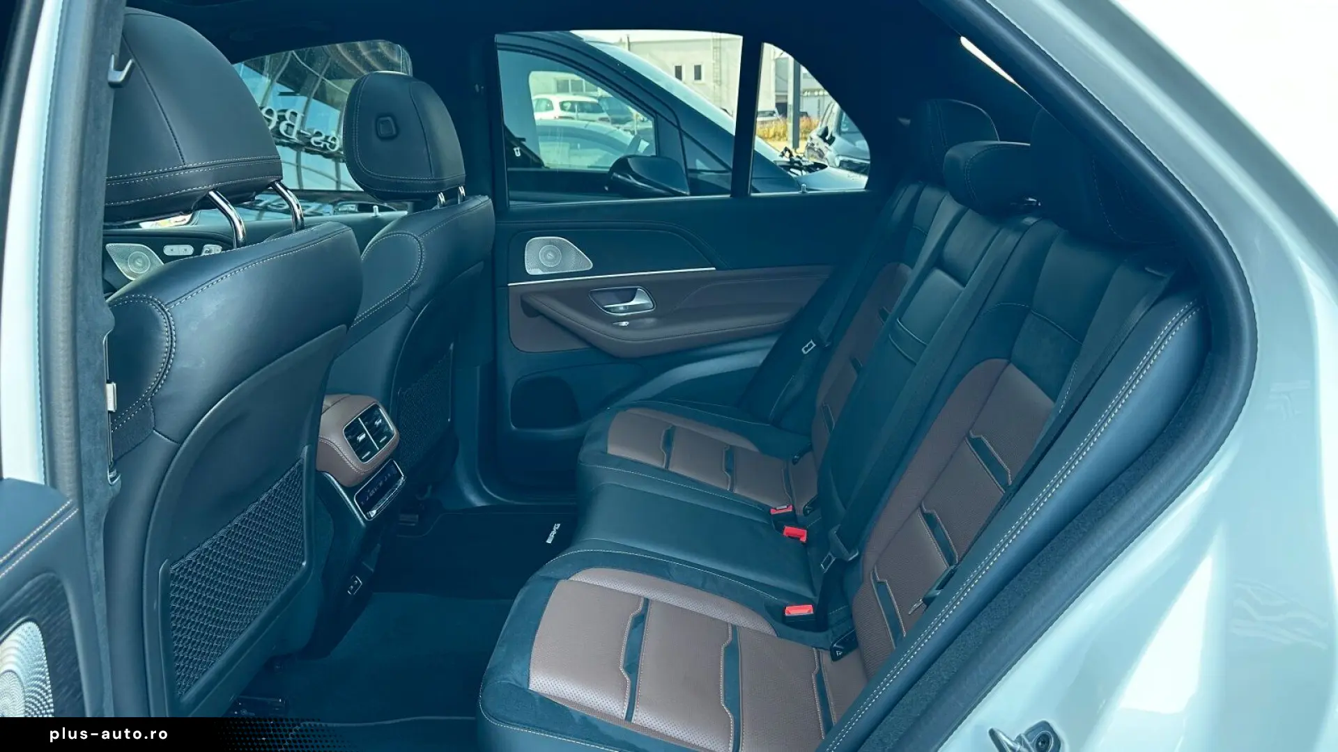 MERCEDES-BENZ GLE 2025 — imagine 17
