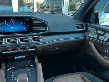 MERCEDES-BENZ Mercedes-AMG GLE 63 S 4M  Night Head-u…
