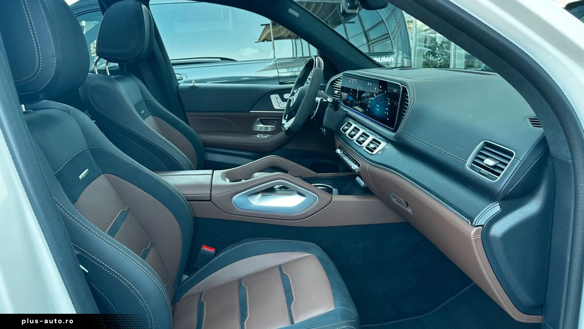 MERCEDES-BENZ GLE 2025 — imagine 31