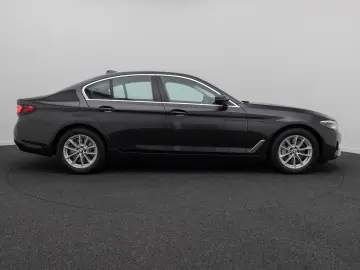 BMW 530i DriveAss Alarm DAB Kamera Leder Parkassist