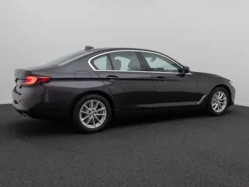 BMW 530i DriveAss Alarm DAB Kamera Leder Parkassist