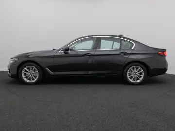 BMW 530i DriveAss Alarm DAB Kamera Leder Parkassist
