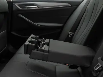 BMW 530i DriveAss Alarm DAB Kamera Leder Parkassist