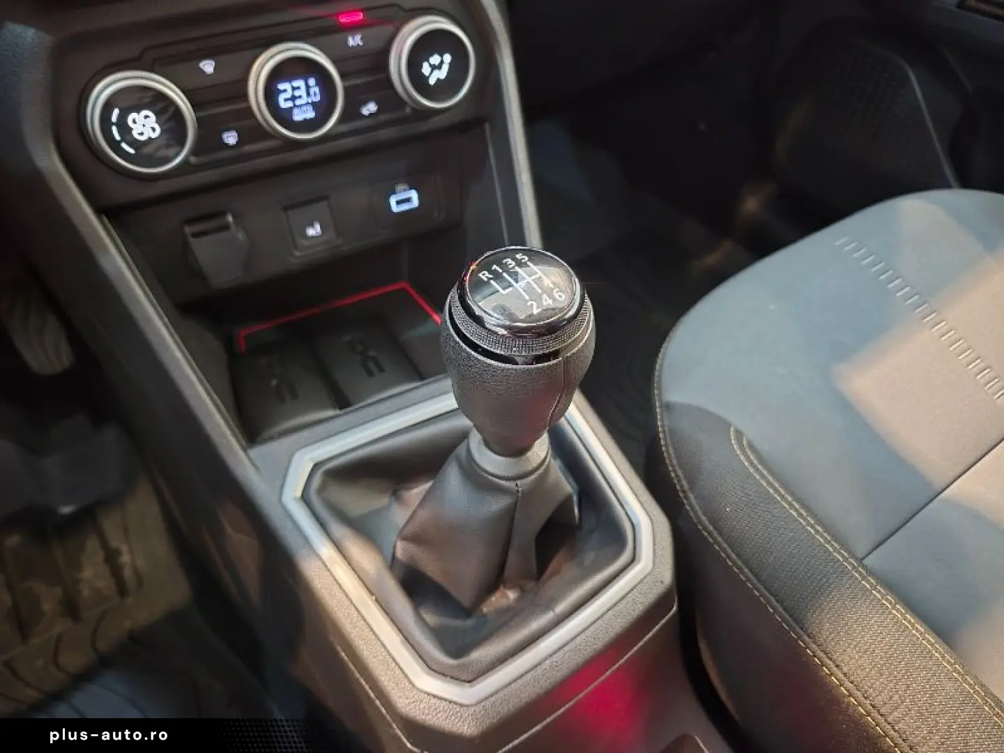 DACIA Sandero 2023 — imagine 16