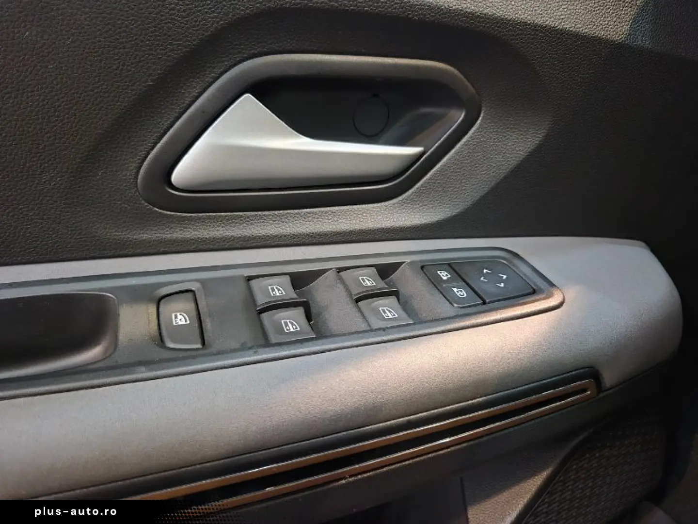 DACIA Sandero 2023 — imagine 23