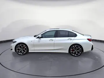 BMW 330i xDrive Limousine M-Sport Pro Glasdach M-Spo