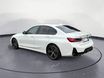 BMW 330d xDrive Automatik M SPORT Parking Assistant