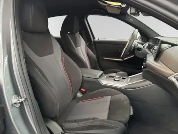 BMW 320d xDrive M Sport AHK Stop&Go Head-Up
