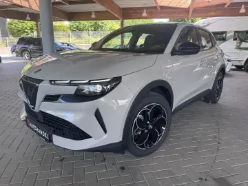 ALFA ROMEO Junior Elettrica 115 kW Wärmepumpe  18-Zoll  10