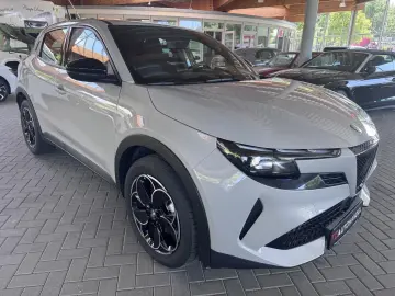 ALFA ROMEO Junior Elettrica 115 kW Wärmepumpe  18-Zoll  10